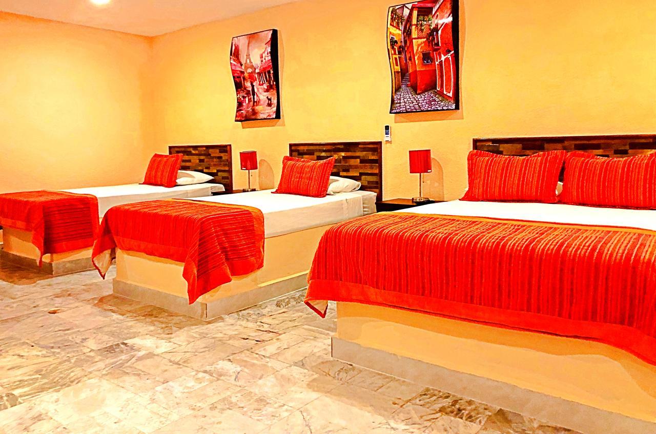 Hotel Versalles Suites Cancun Exterior photo